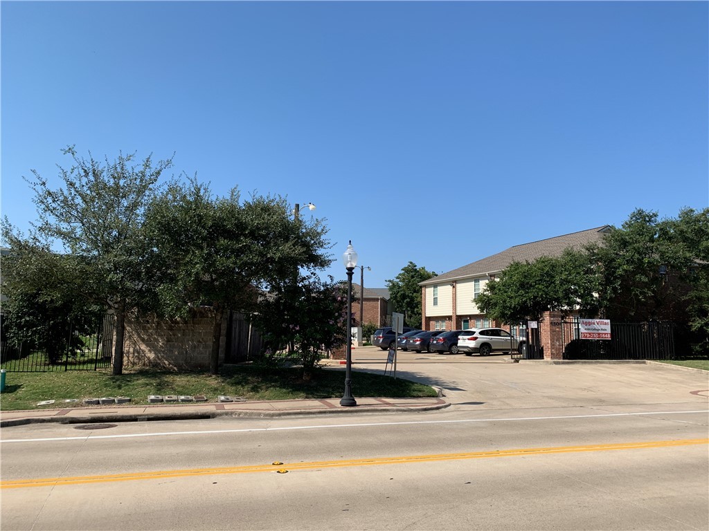 4504 College Main Street 113