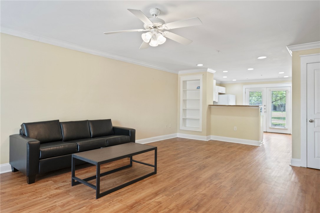 1725 Harvey Mitchell 1713 Property Photo 2