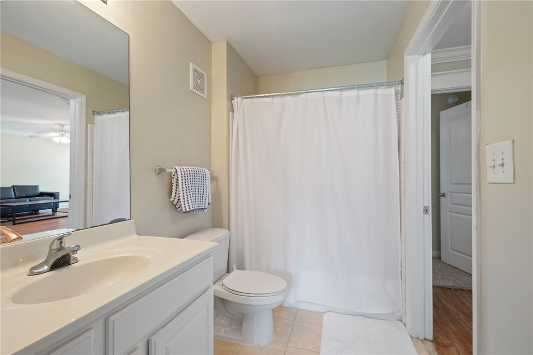 1725 Harvey Mitchell 1713 Property Photo 7