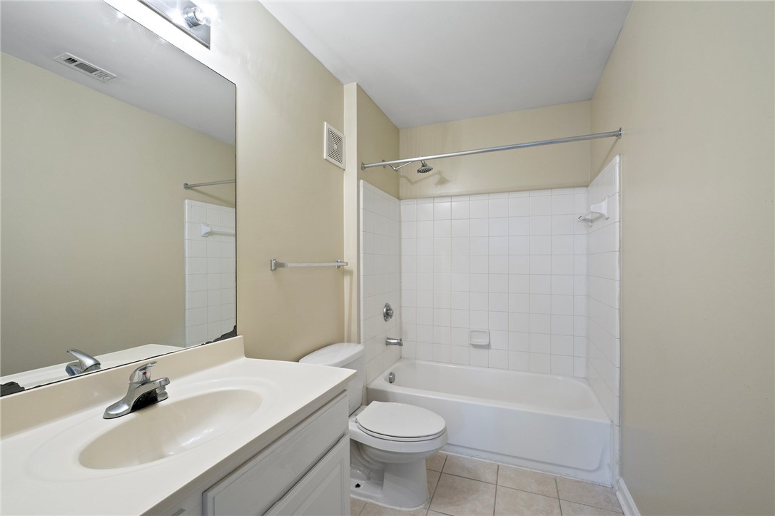 1725 Harvey Mitchell 1713 Property Photo 10