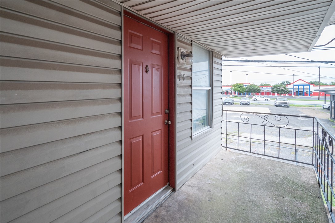 401 Lake Street 29 Property Photo 1