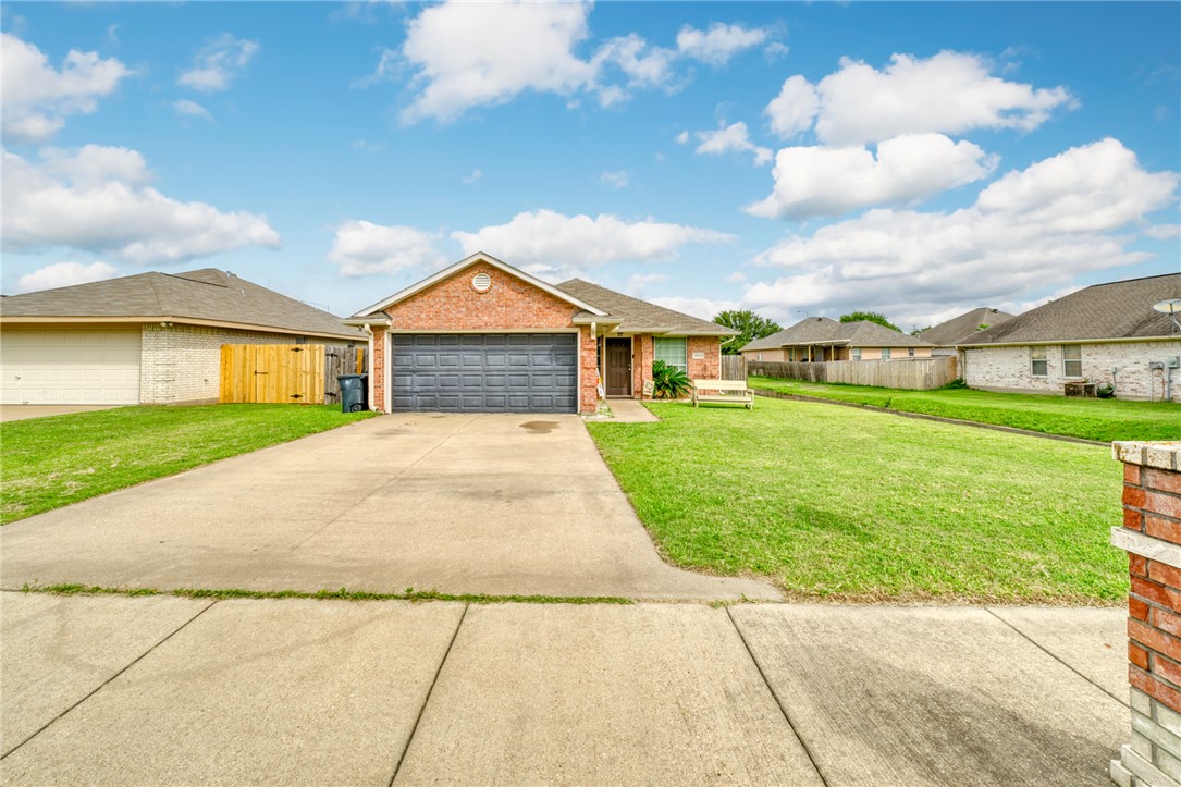 1003 Orchid Street Property Photo 1