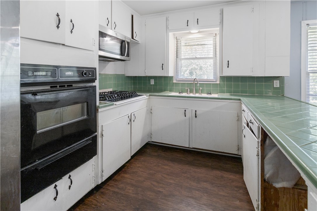 100 Fleetwood Street Property Photo 5