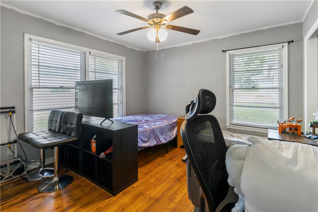 100 Fleetwood Street Property Photo 6