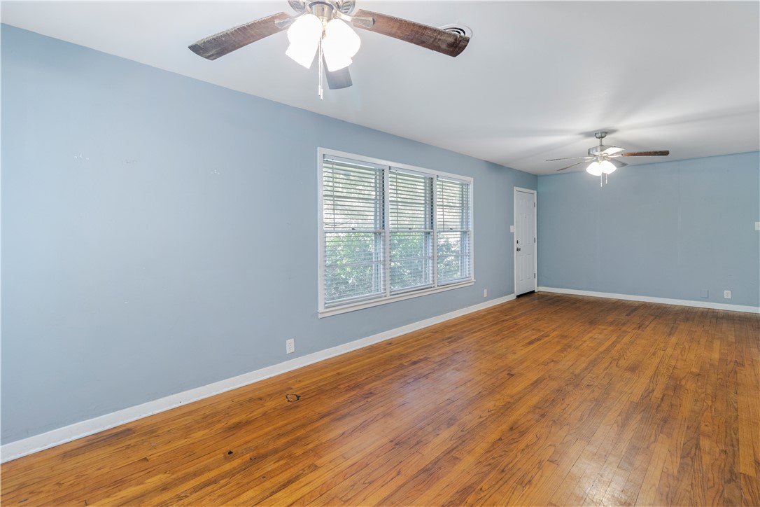 100 Fleetwood Street Property Photo 12