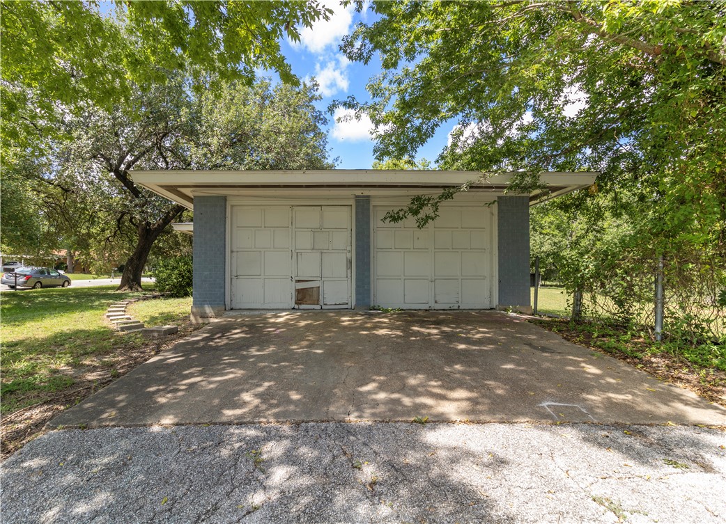 100 Fleetwood Street Property Photo 20