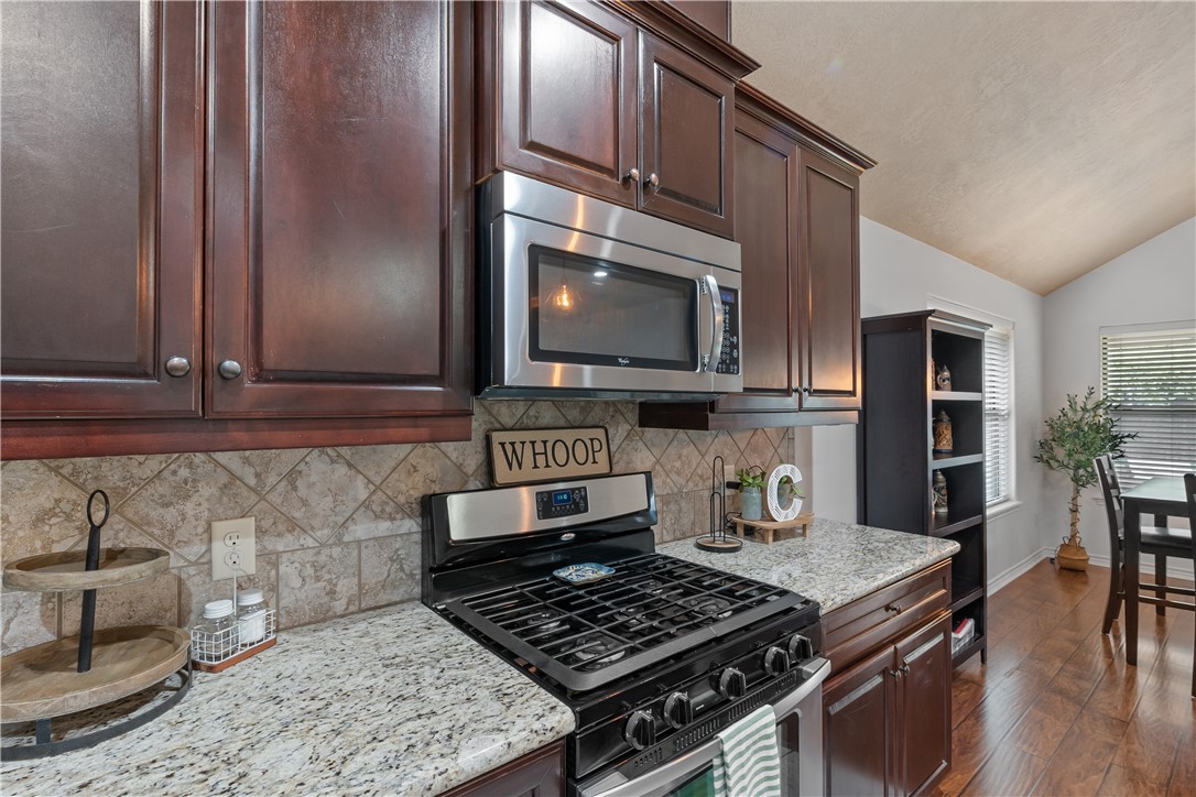 4202 Carnes Court S Property Photo 12