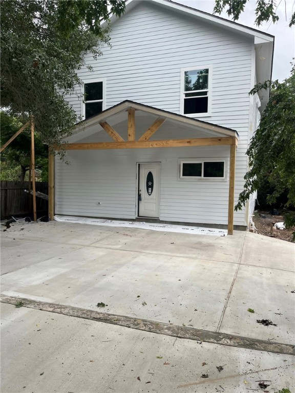 201 Davis Street Property Photo 1