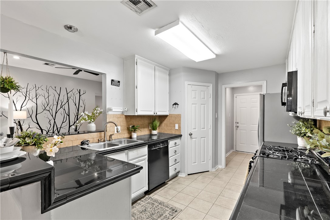 1717 Starling Drive Property Photo 16