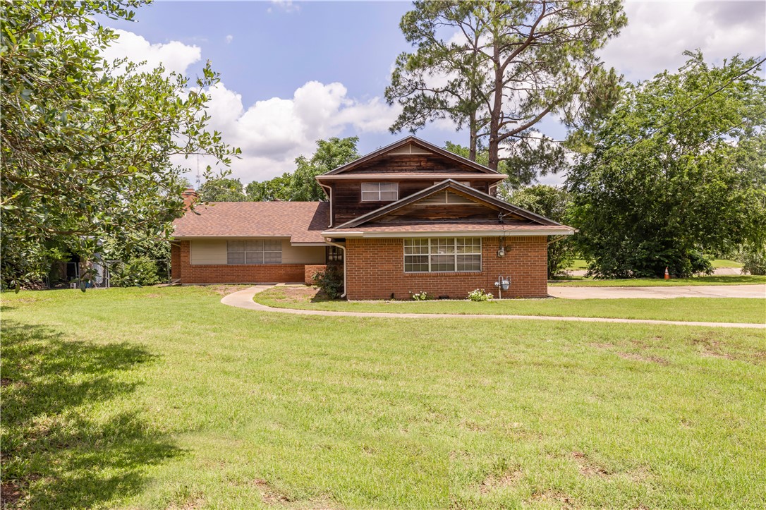 910 Briar Cliff Drive Property Photo 1
