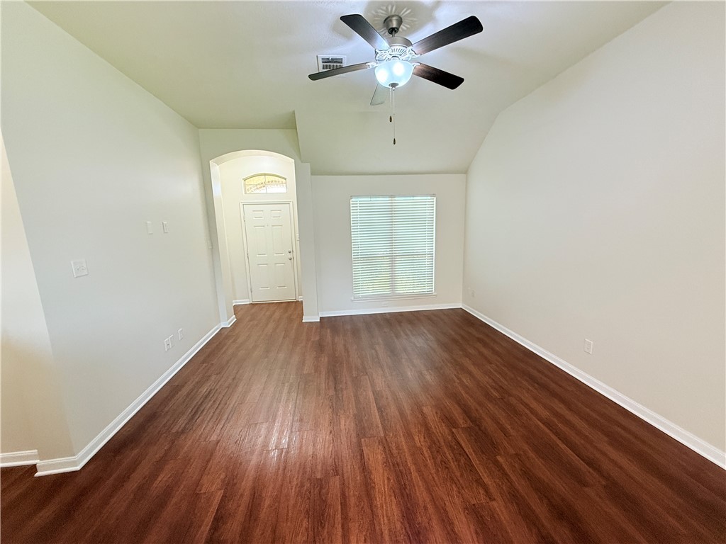 2812 Silver Oak Drive Property Photo 7