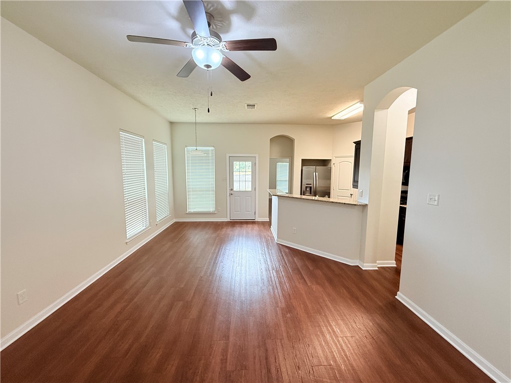 2812 Silver Oak Drive Property Photo 8