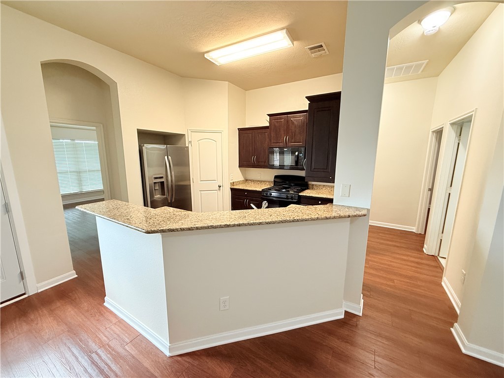 2812 Silver Oak Drive Property Photo 10