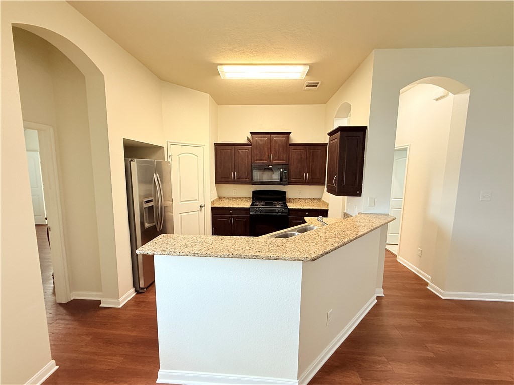 2812 Silver Oak Drive Property Photo 11