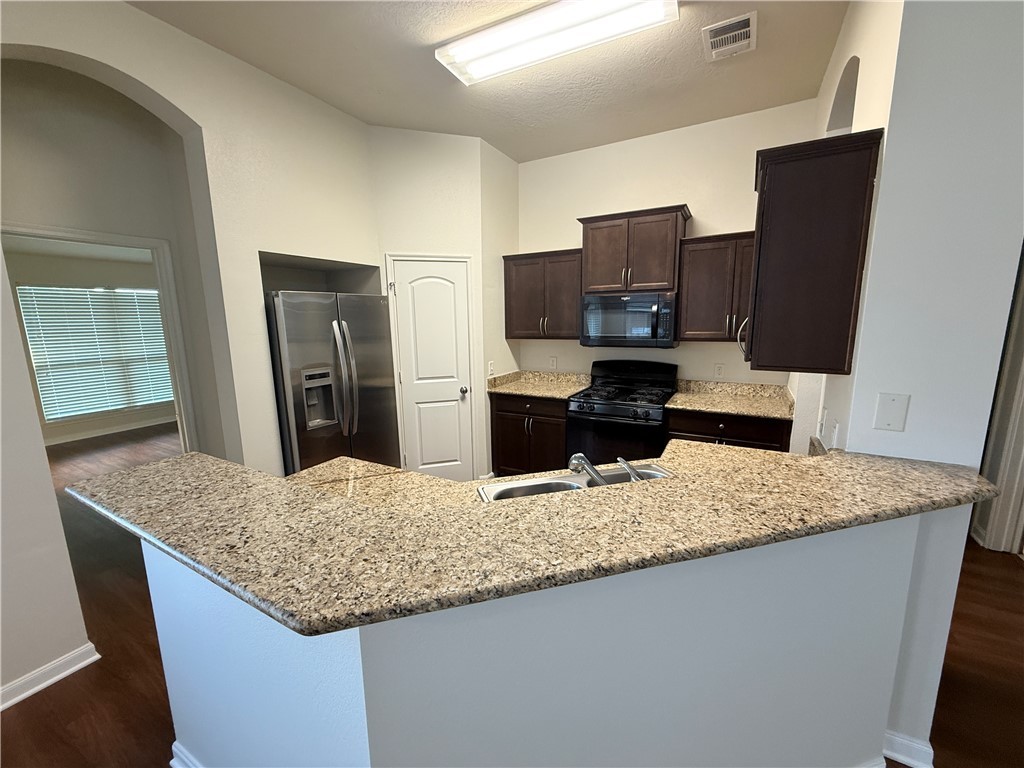 2812 Silver Oak Drive Property Photo 12