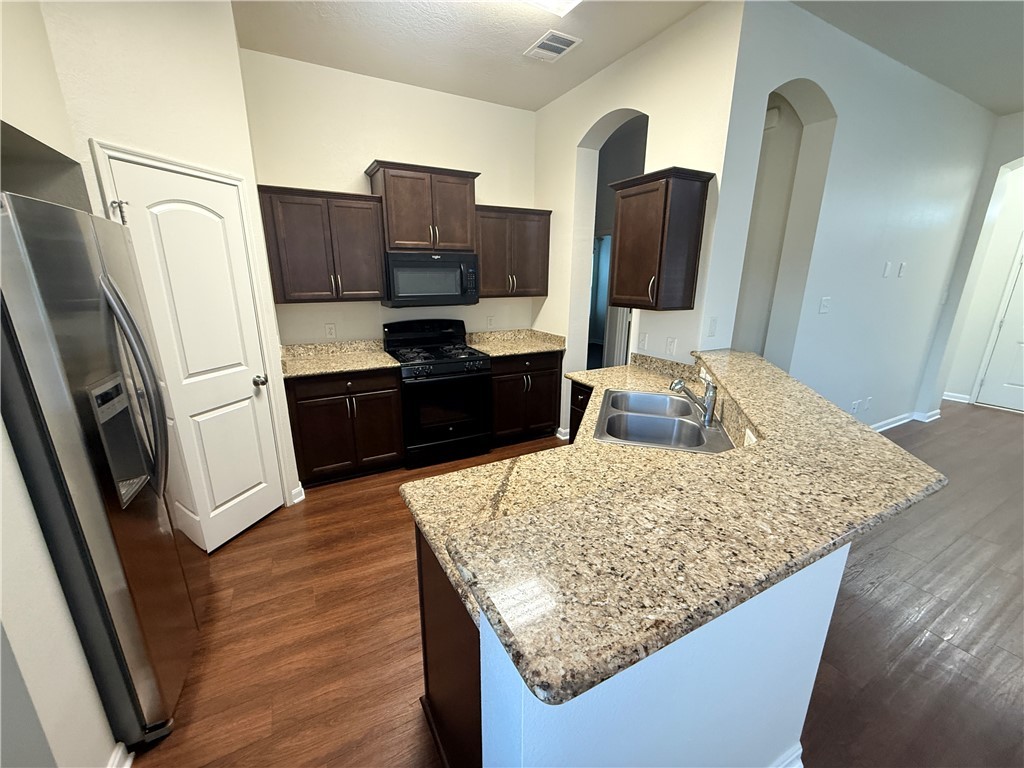 2812 Silver Oak Drive Property Photo 14