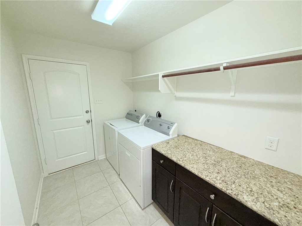 2812 Silver Oak Drive Property Photo 37