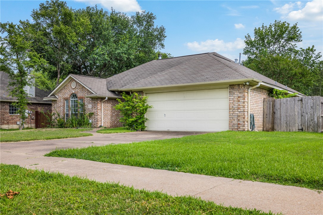 1704 Starling Drive Property Photo 4