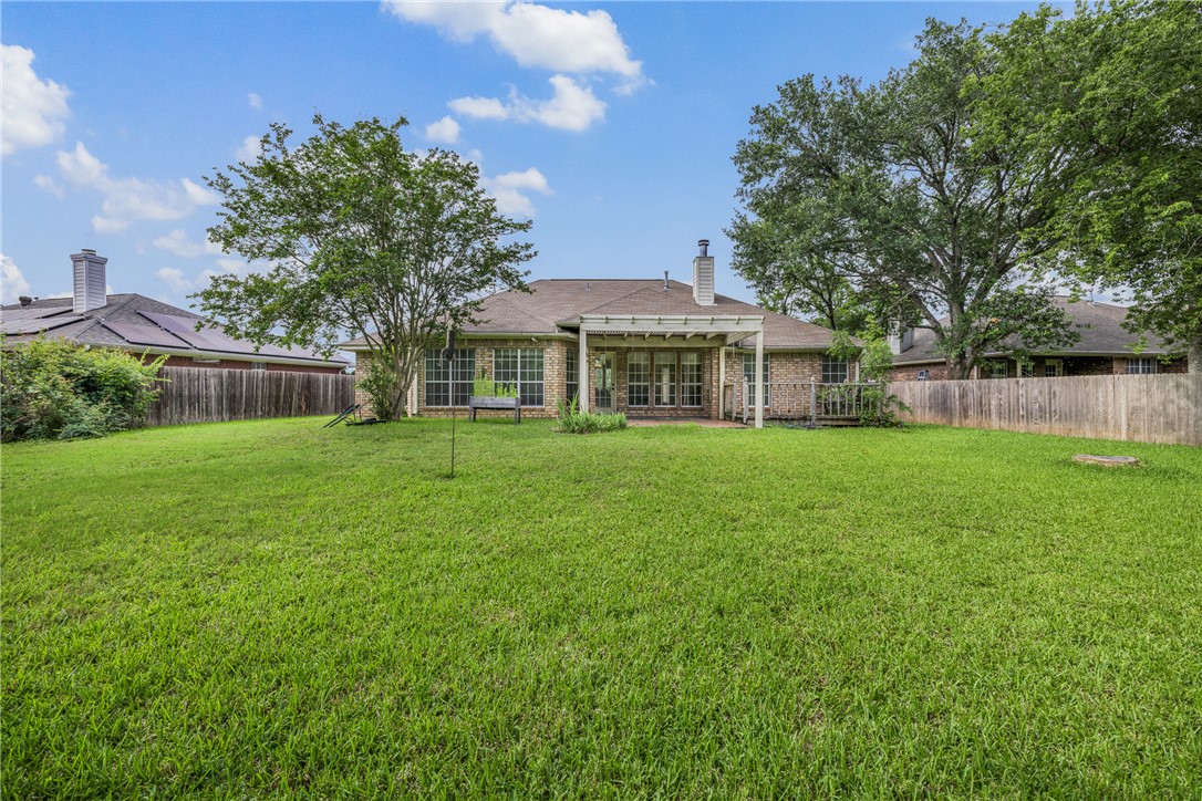 1704 Starling Drive Property Photo 5