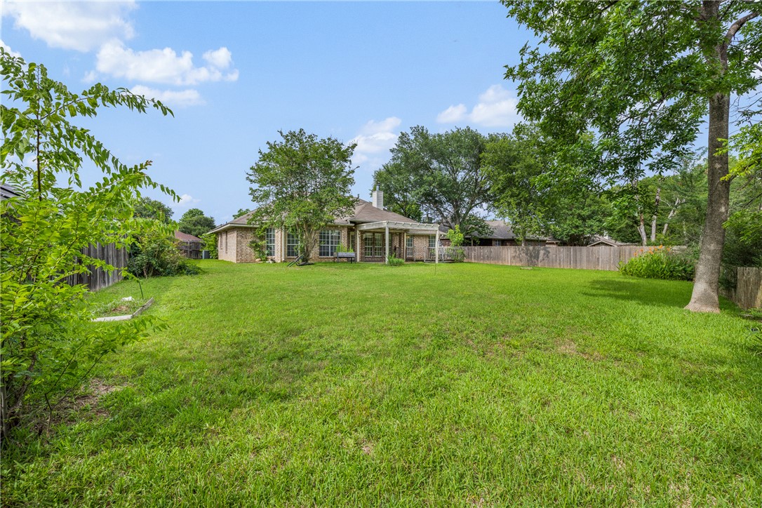 1704 Starling Drive Property Photo 8