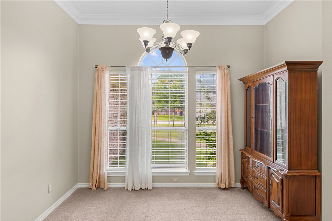 1704 Starling Drive Property Photo 14