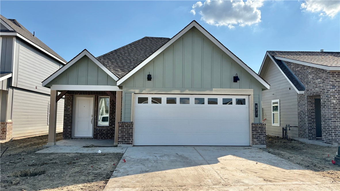 877 Kickapoo Lane Property Photo 1