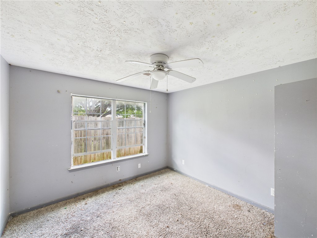 304 Mesa Drive Property Photo 7