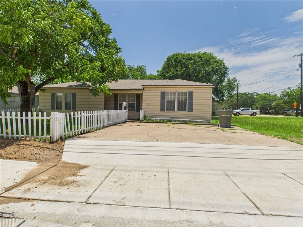 2702 Cavitt Avenue Property Photo 1