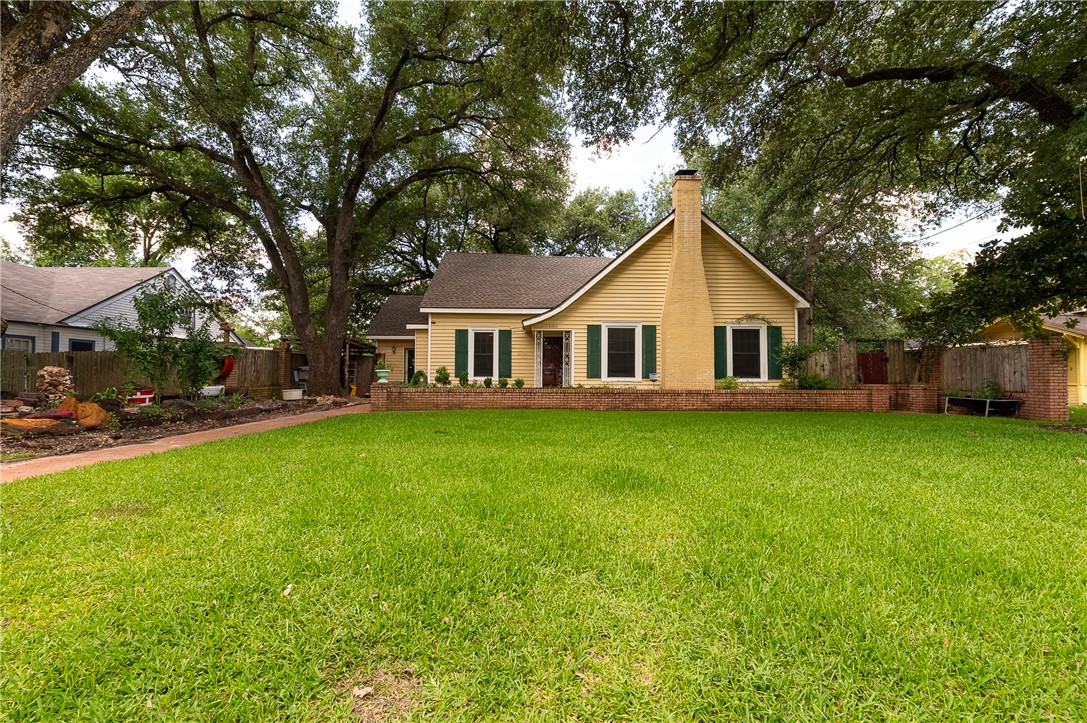 1004 South Magnolia Street Property Photo 1