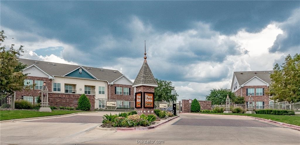 801 Luther Street W 407