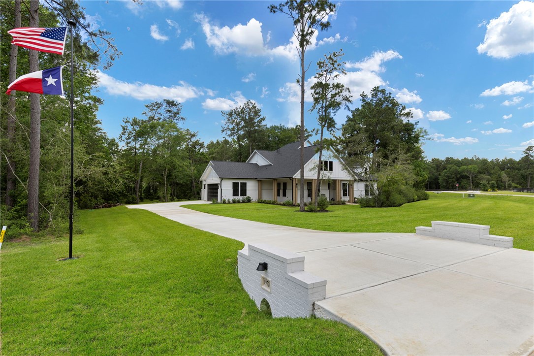 19720 Holly Creek Bend Property Photo 1