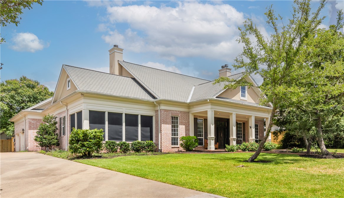 9307 Lake Forest Court S Property Photo 1