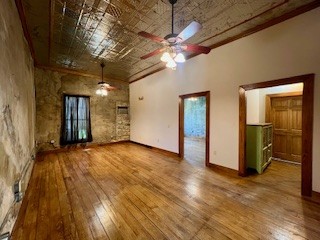 211 West Washington Avenue 1 Property Photo 1