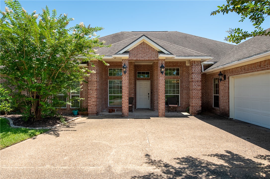 810 Plum Hollow Drive Property Photo 1