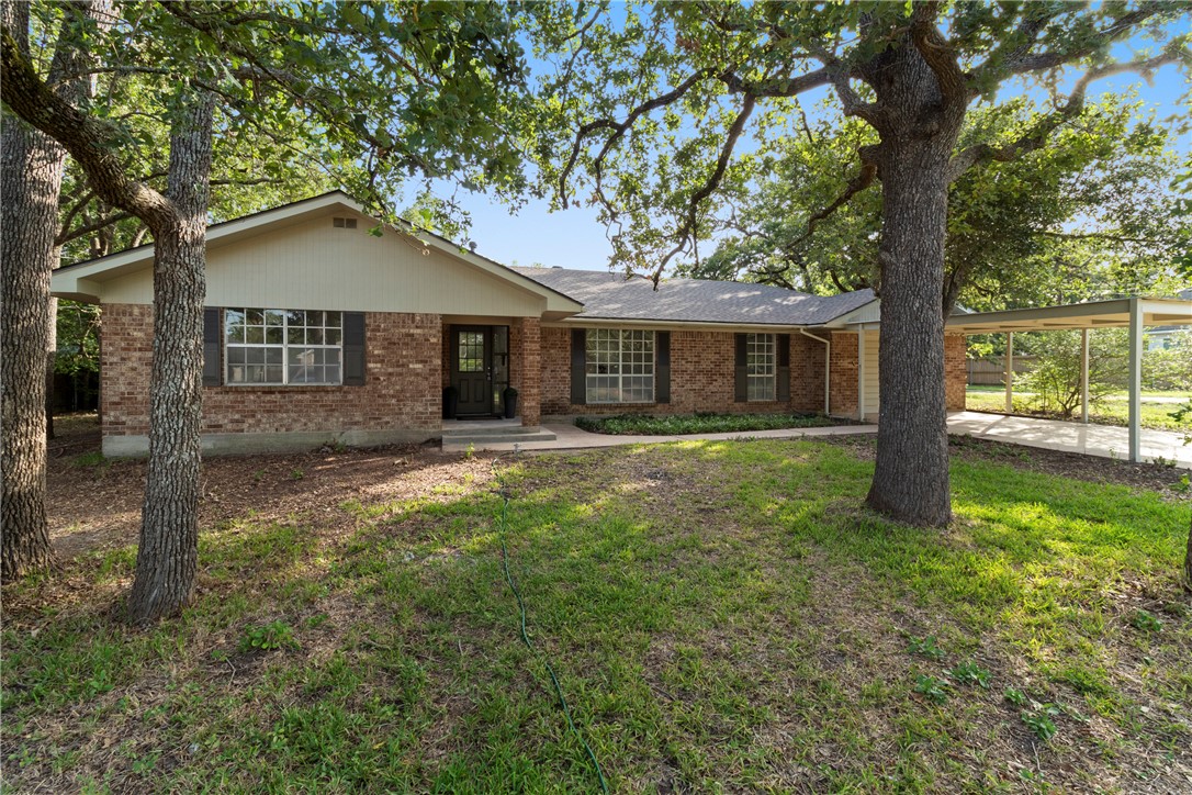 3910 Laura Lane Property Photo 1