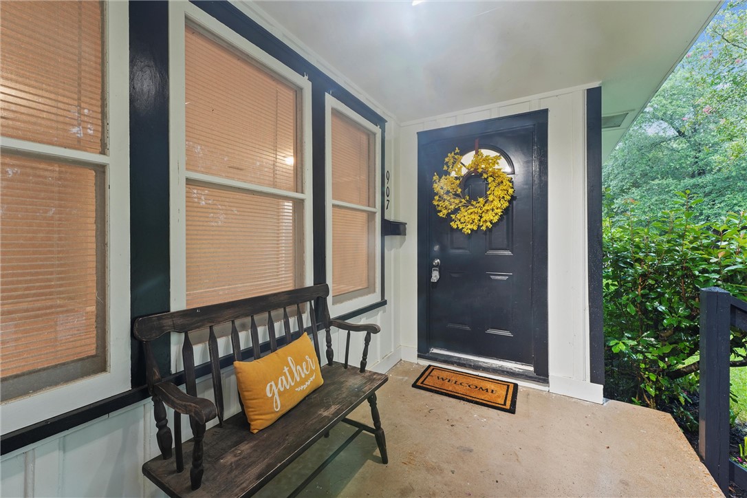 907 Barnhill Street Property Photo 1