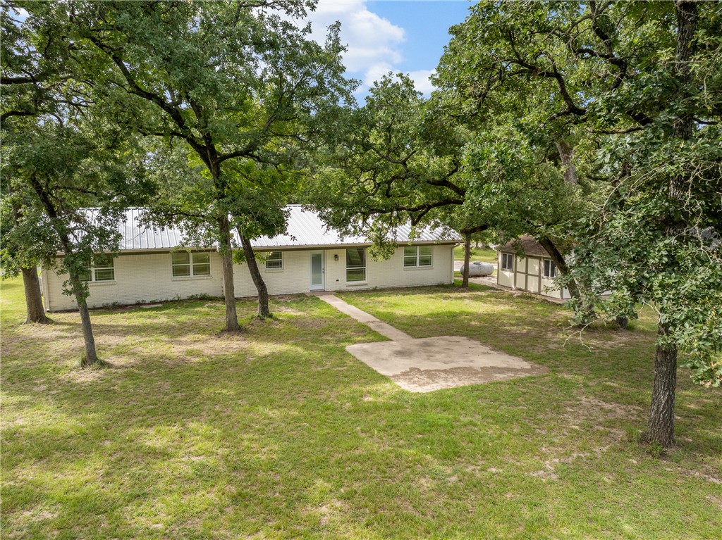 73 Fairway Dr Property Photo 5