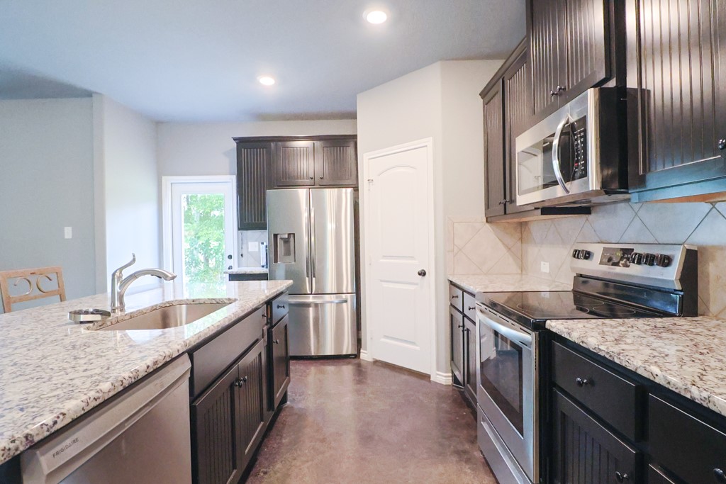 12029 Eagle Lane Property Photo 8