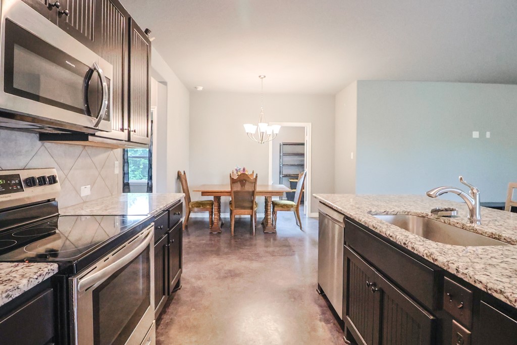 12029 Eagle Lane Property Photo 10