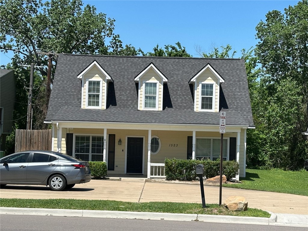 1523 Park Place Property Photo 1