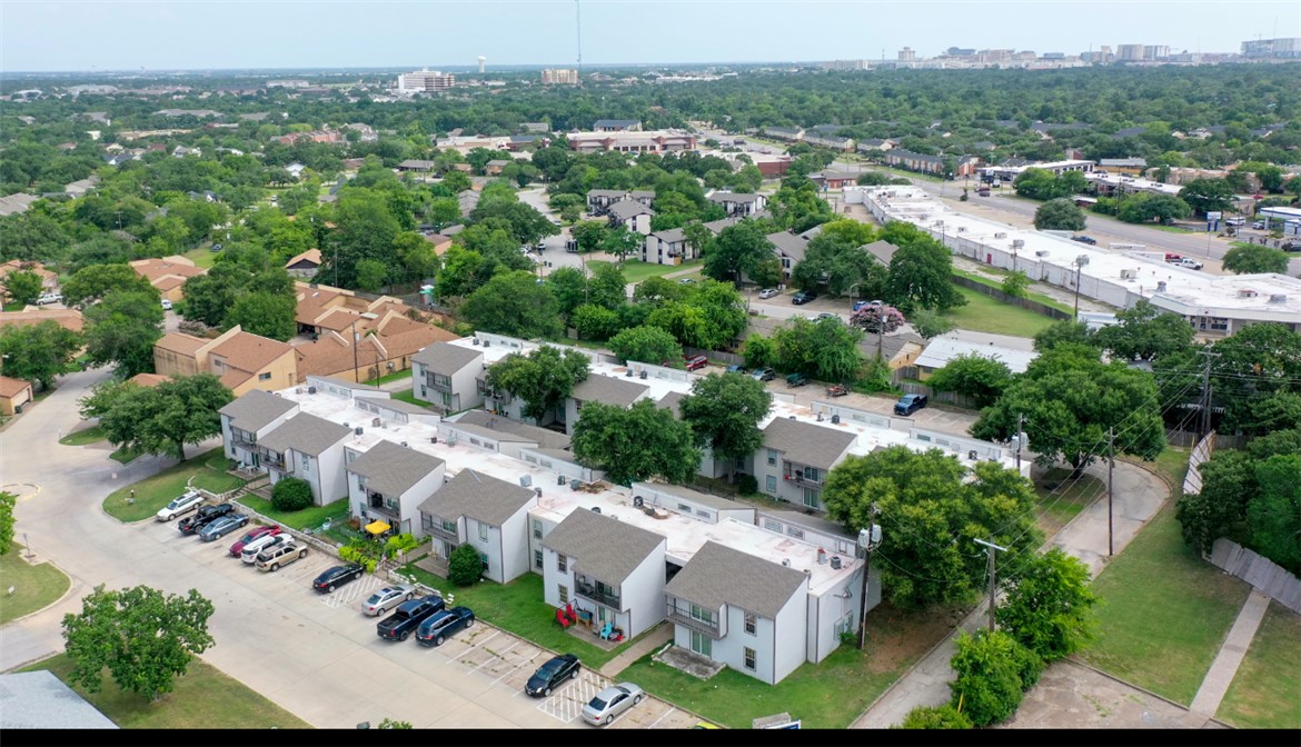 2000 Kazmeier Place 48