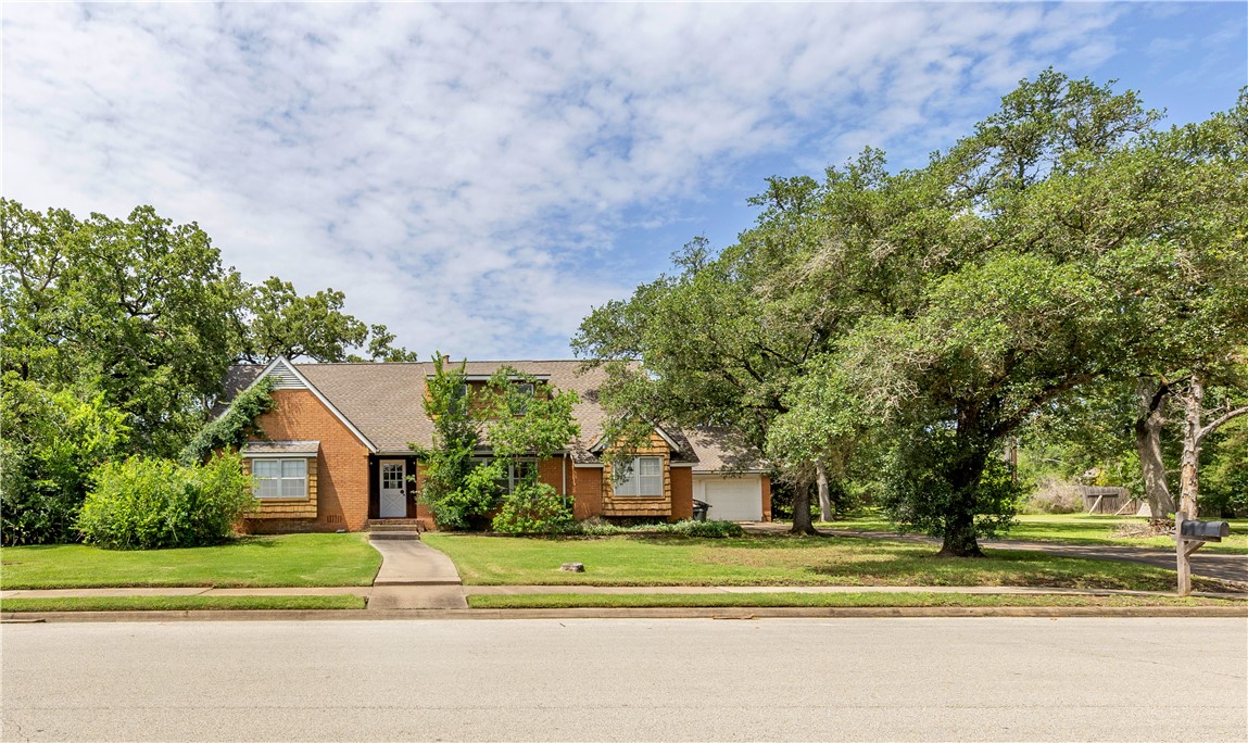 1502 Glade Street Property Photo 1