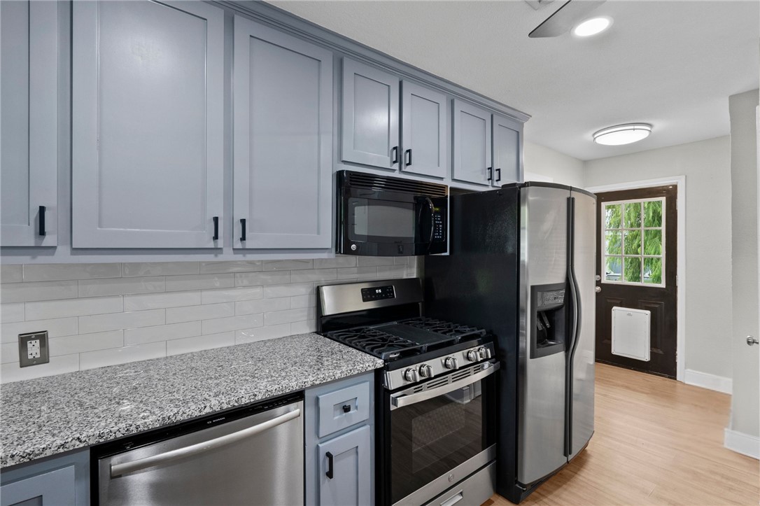 717 Enfield Street Property Photo 10