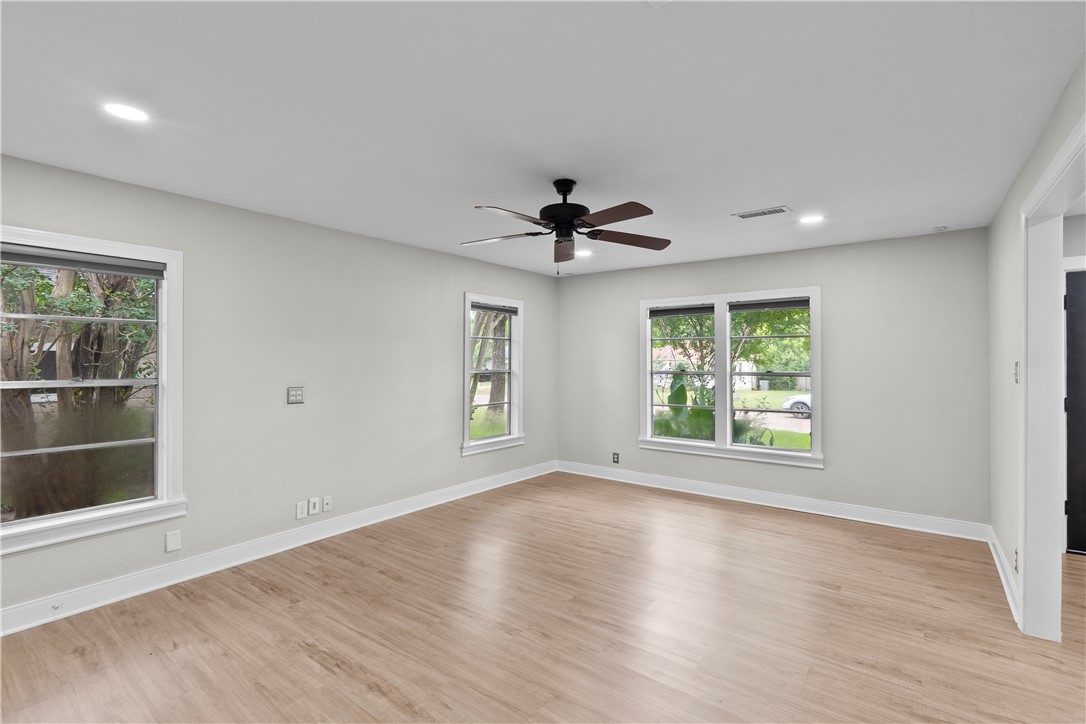 717 Enfield Street Property Photo 14