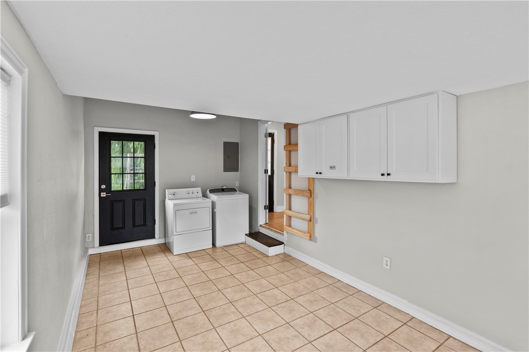 717 Enfield Street Property Photo 24