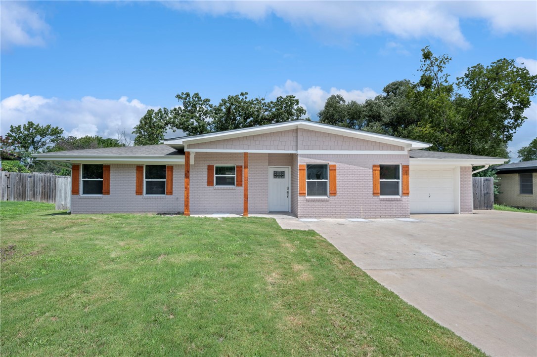 304 Dunn Street Property Photo 1