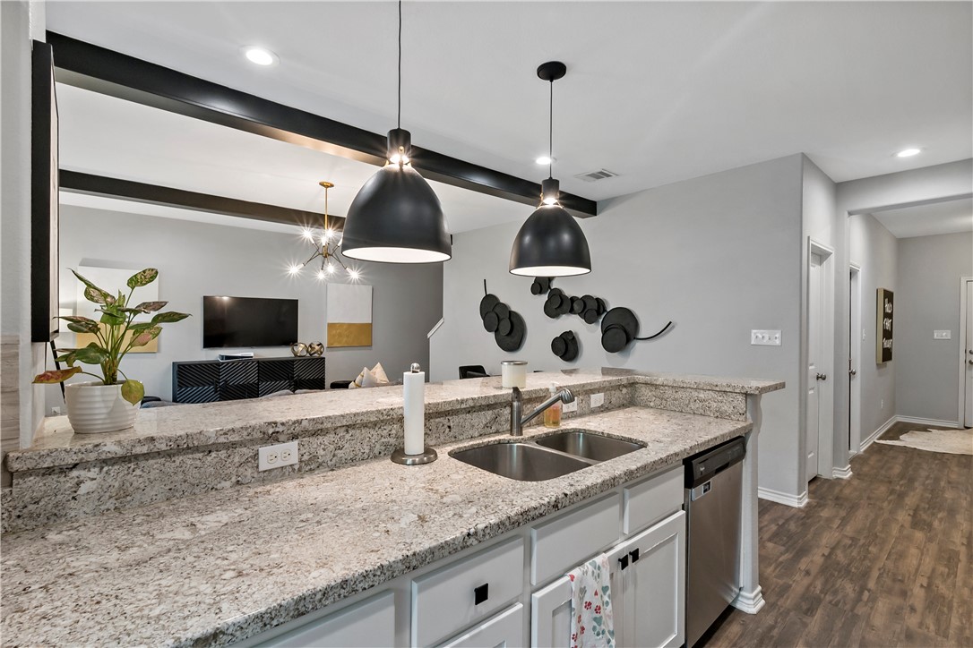 3522 Summerway Drive Property Photo 11
