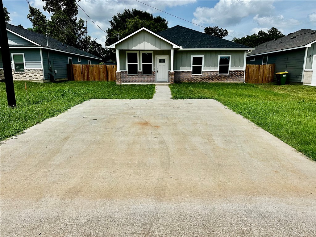 602 Houston Property Photo 2