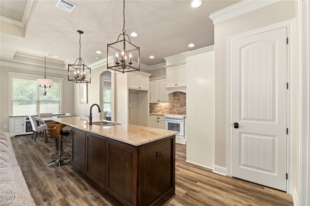 3050 Embers Loop Property Photo 9