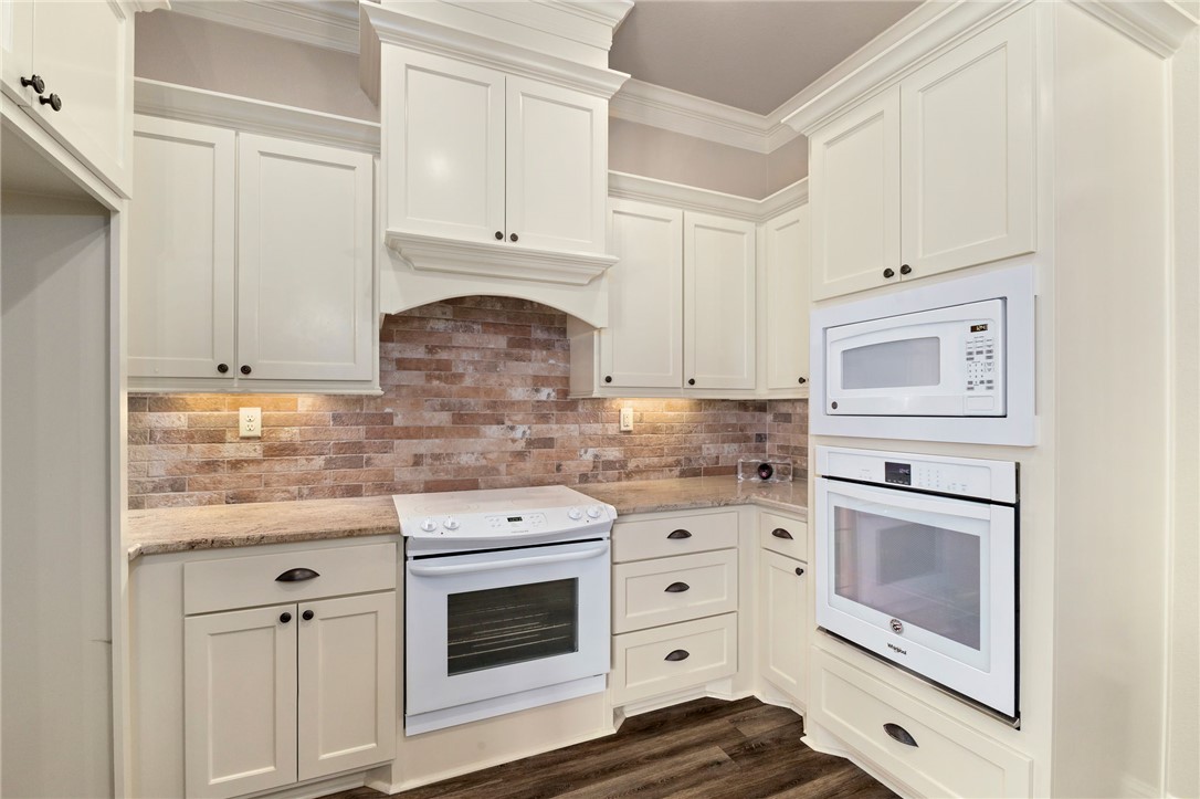 3050 Embers Loop Property Photo 10